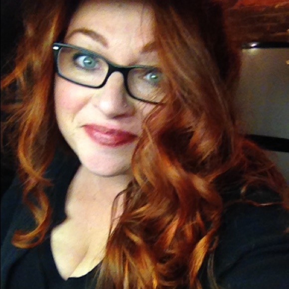 Jenn 💕 Posh Ambassador 💕 Smith - Picture 7 of 8